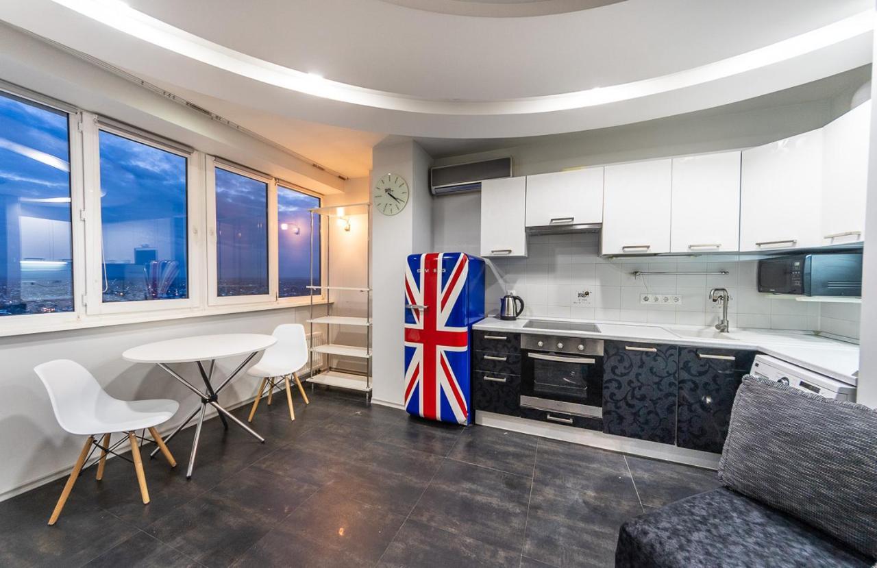Luxury Apartment, Dniprovska Embankment26, Sokorki キエフ エクステリア 写真