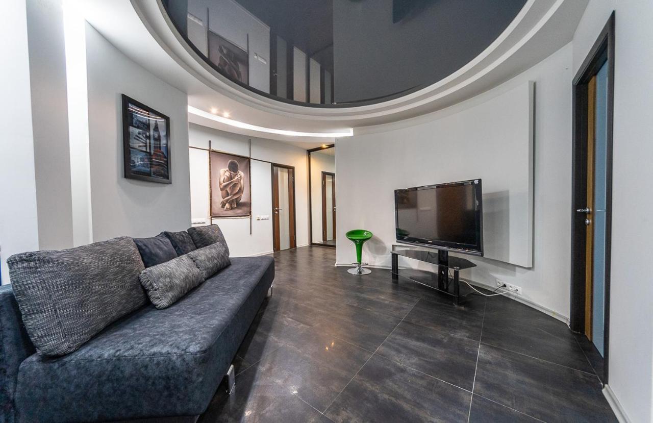 Luxury Apartment, Dniprovska Embankment26, Sokorki キエフ エクステリア 写真